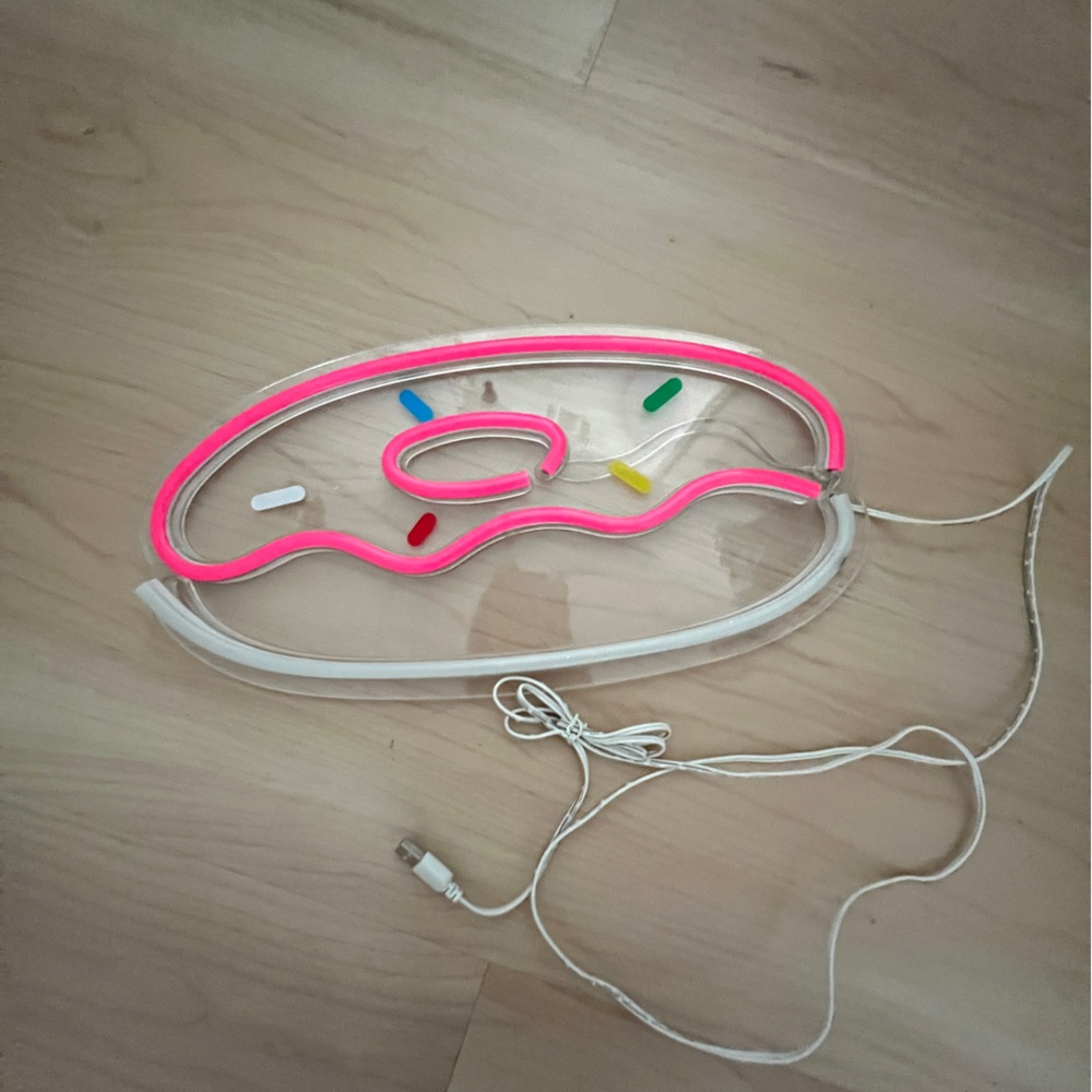 Target Donut LED neon sign USB charge, wall decor